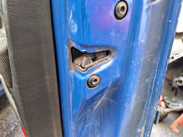 6X1837014C VAG Cerradura de puerta delantera derecha  en stock Huelva