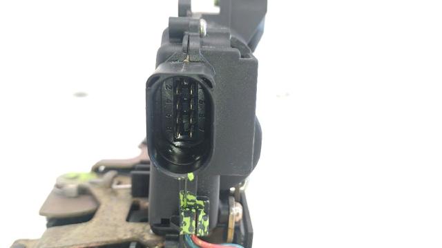 6X1837014G Cerradura de puerta delantera derecha  comprar en Pontevedra