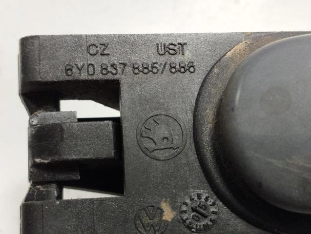 6Y0837885 Soporte de manija exterior de puertas izquierdas  disponible Málaga