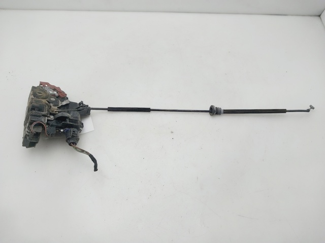 6Y0839015 Cerradura de puerta trasera izquierda  en stock Sabadell