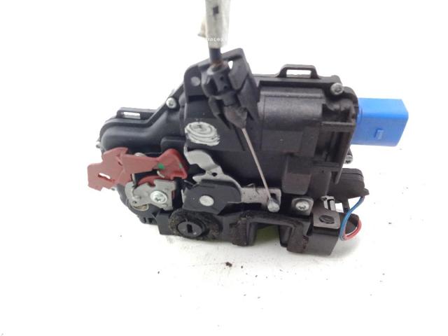 VAG 6Y0839015A Cerradura de puerta trasera izquierda  en stock Terrassa