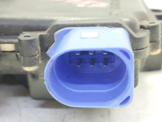 6Y0839016 VAG Cerradura de la puerta trasera derecha  en stock Huelva