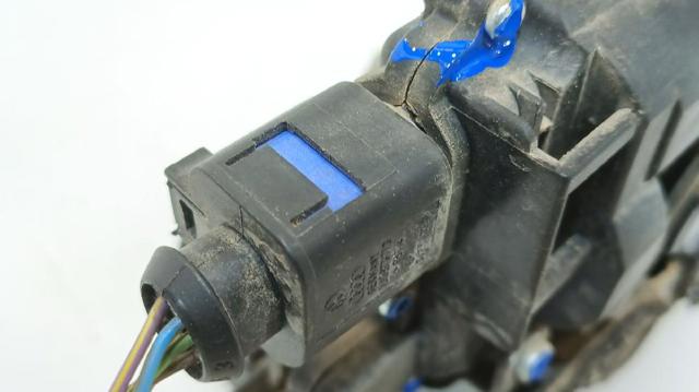 6Y0839016A VAG Cerradura de la puerta trasera derecha  en stock Huelva