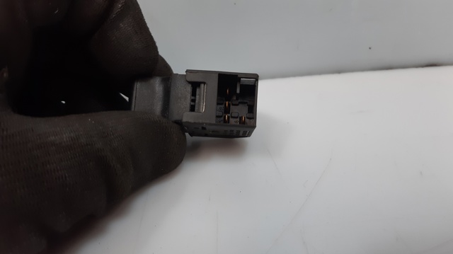 VAG 6Y0959855 Botón de encendido del motor del elevalunas trasero  en stock Salamanca