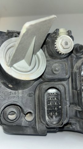 6Y1941015R VAG Faro izquierdo  comprar en Jaén