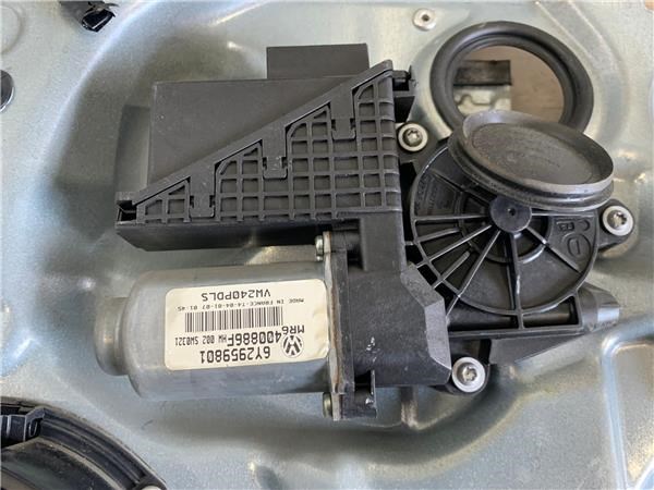 6Y2959801 VAG Motor del elevalunas de la puerta delantera derecha  comprar en Lleida