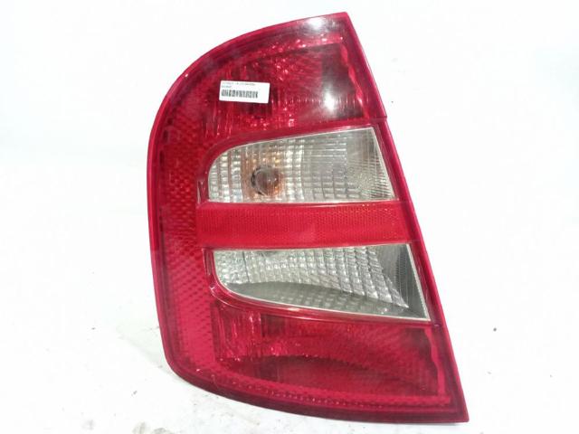 6Y6945095B Piloto trasero izquierdo  en stock Sabadell