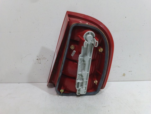 6Y6945095B VAG Piloto trasero izquierdo comprar Madrid