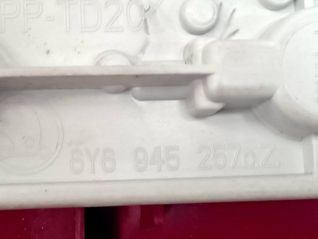 6Y6945257 VAG