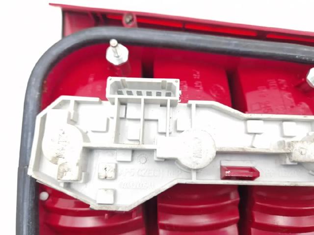 6Y9945111D VAG Piloto trasero izquierdo  en stock Gandía
