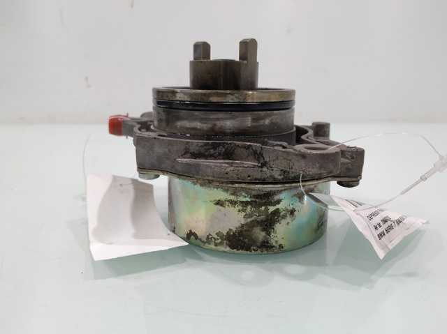 BMW 700437012 Bomba de vacío  disponible Valladolid