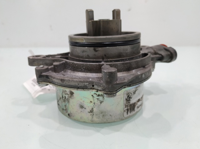 700437012 BMW Bomba de vacío  disponible Vigo