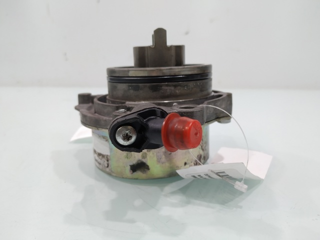 700437012 BMW Bomba de vacío  comprar en Oviedo