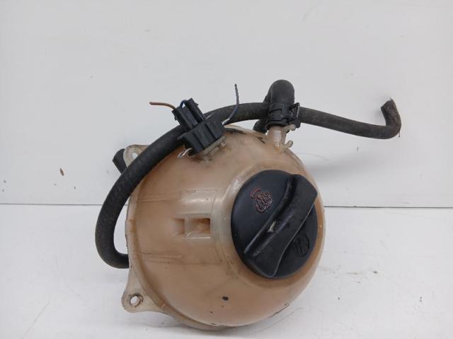 701121407B VAG Depósito de expansión del sistema de refrigeración  disponible Alicante