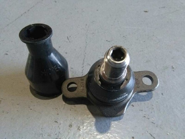 Rótula inferior de suspensión 701407361B VAG
