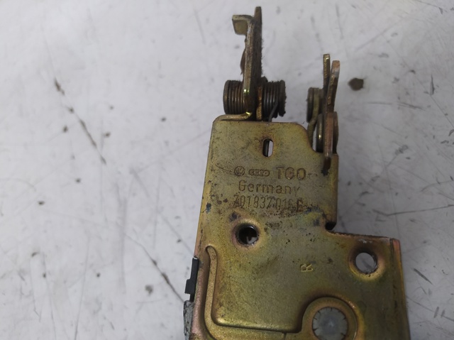 701837016E VAG Cerradura de puerta delantera derecha  en stock Gandía