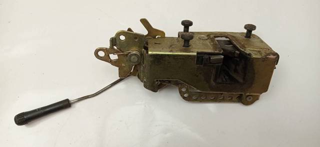 VAG 701837016E Cerradura de puerta delantera derecha  en stock Valencia