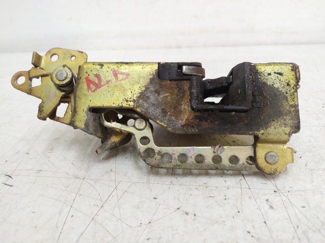 701837016E VAG Cerradura de puerta delantera derecha  en stock Gandía