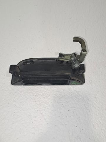 701837206 Manija exterior derecha de puerta delantera  disponible Málaga