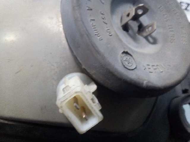 701941018 VAG Faro derecho  comprar en Oviedo
