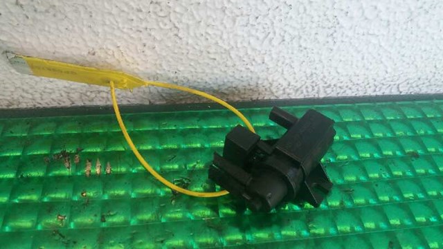 BMW 70206301 Válvula solenoide de control de presión de sobrealimentación  disponible Lugo