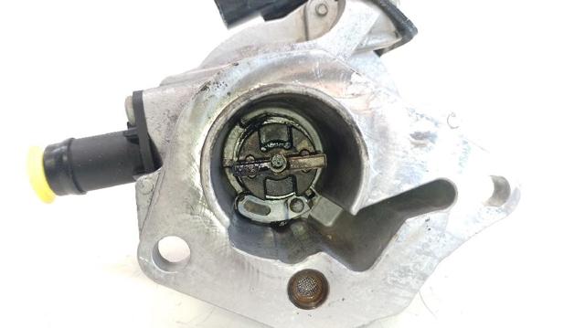 RENAULT 705641000 Bomba de vacío  disponible España