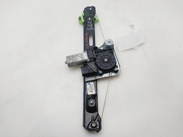 7067797 BMW