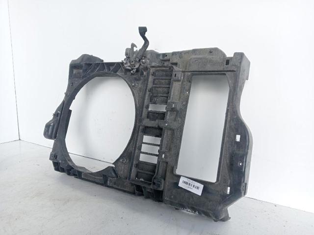 7104Q9 Panel de soporte del radiador y montaje de faros  disponible Burgos