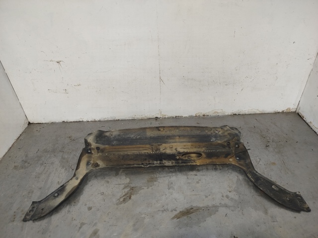 7106C2 Soporte superior del radiador (panel de montaje de faros)  comprar en Zaragoza