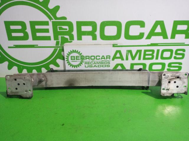 PEUGEOT 7106C5 Refuerzo parachoque delantero  en stock Terrassa