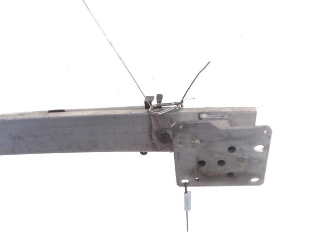 7106C5 PEUGEOT Refuerzo parachoque delantero  en stock Córdoba