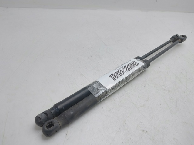 7115009000 SSANG YONG Amortiguador de capó  en stock Gandía