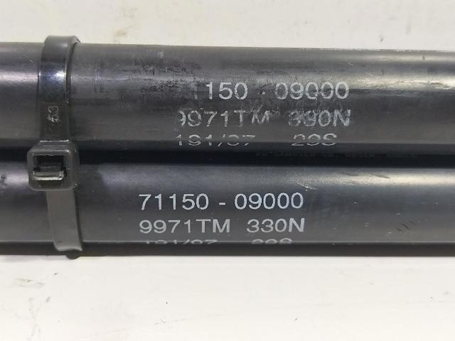 7115009000 SSANG YONG Amortiguador de capó  disponible Alicante