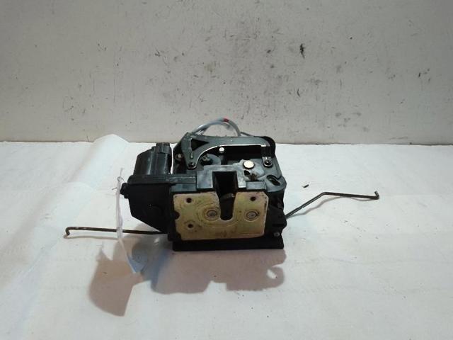 7121009026 SSANG YONG Cerradura de puerta delantera izquierda  disponible Alicante
