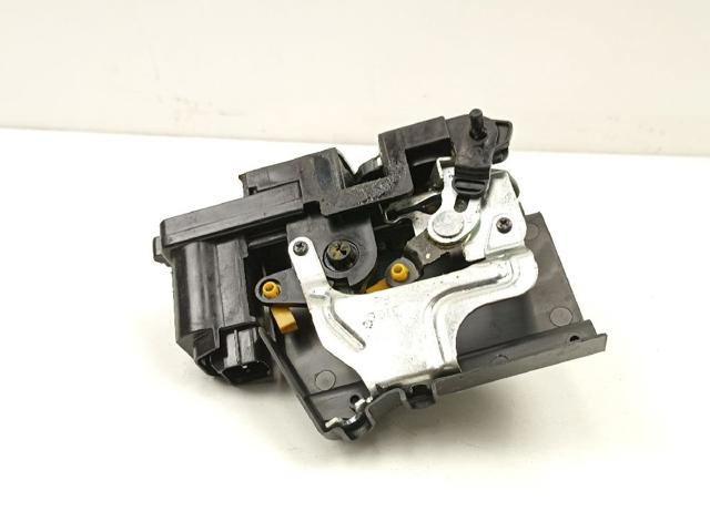 SSANG YONG 7132009005 Cerradura de la puerta trasera derecha  en stock Valencia
