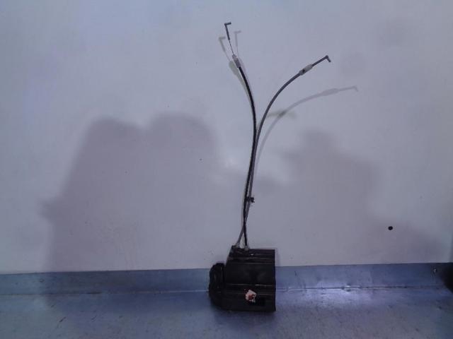 7132009005 SSANG YONG Cerradura de la puerta trasera derecha  disponible Ourense