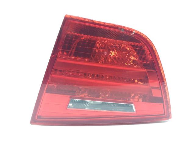 Piloto trasero interior derecho 7154162 BMW