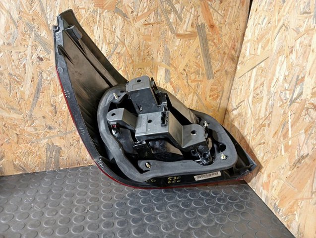 7165738 BMW Piloto trasero exterior derecho  en stock Córdoba
