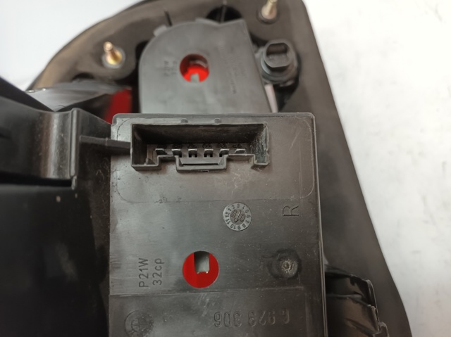 7165738 Piloto trasero exterior derecho  comprar en Zaragoza