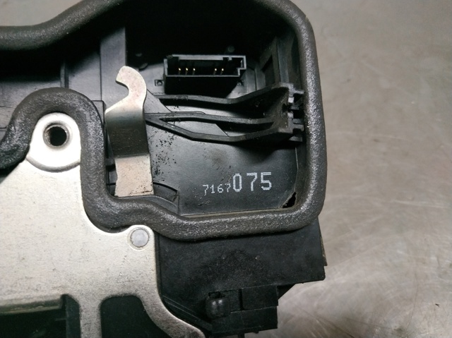 7167075 Cerradura de puerta trasera izquierda  comprar en Pontevedra
