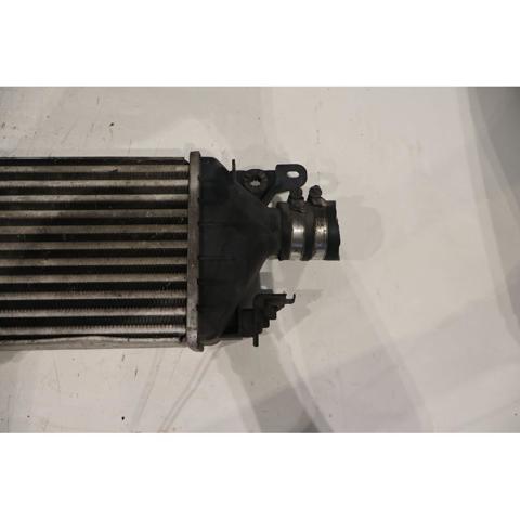 Radiador de aire de admisión 71750567 FIAT