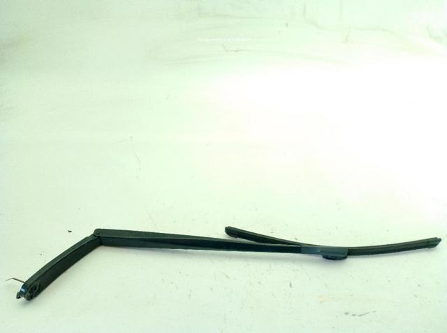 Comprar Brazo del limpiaparabrisas, luna delantera 5  F10