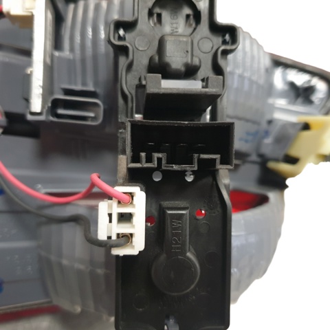 7217314 BMW Piloto trasero interior derecho comprar Alcalá