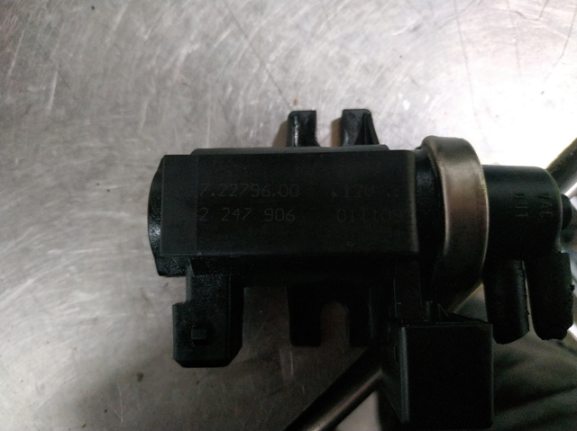 BMW 72279600 Válvula solenoide de control de presión de sobrealimentación  en stock Terrassa