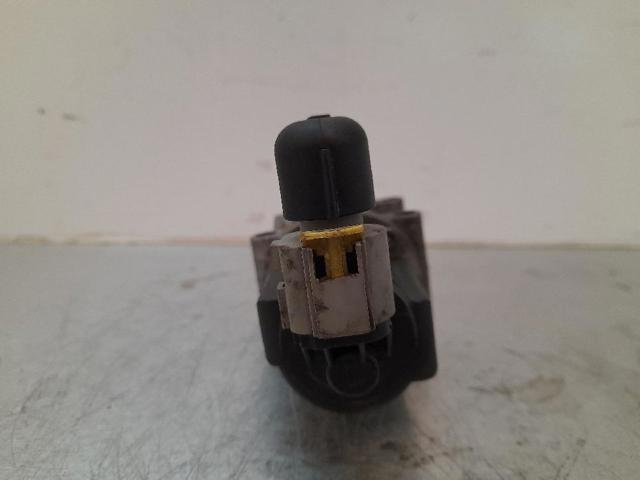 722946340 Válvula EGR de recirculación de gases  disponible Utrera