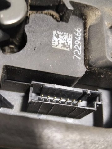 7229466 BMW Cerradura de puerta delantera derecha  disponible Vigo