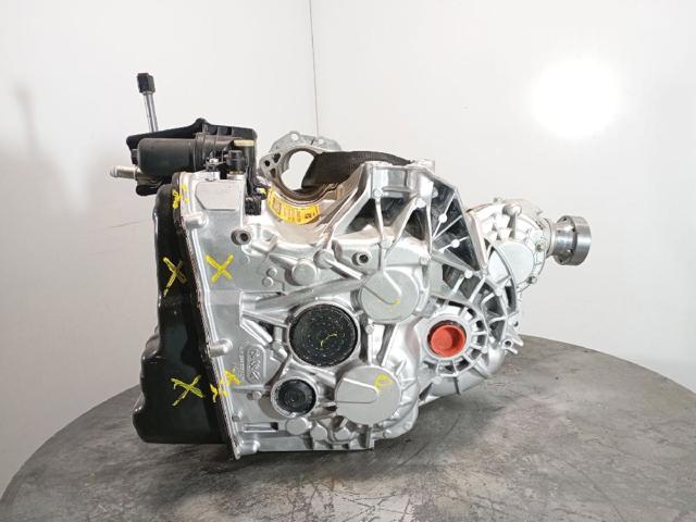 724011 Mercedes