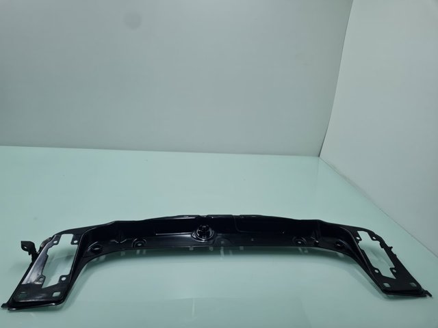 Soporte de radiador superior (panel de montaje para foco) 7245786 BMW