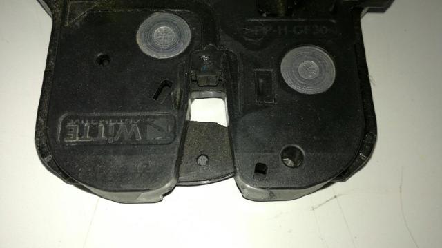 7248075 Cerradura de tapa de maletero  disponible Utrera