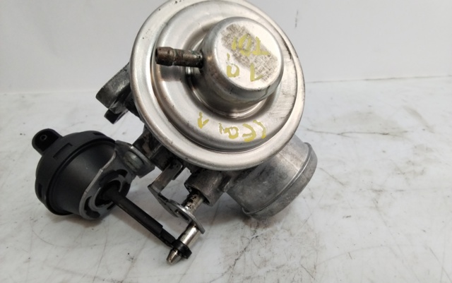 724809170 Válvula EGR de recirculación de gases  disponible Utrera